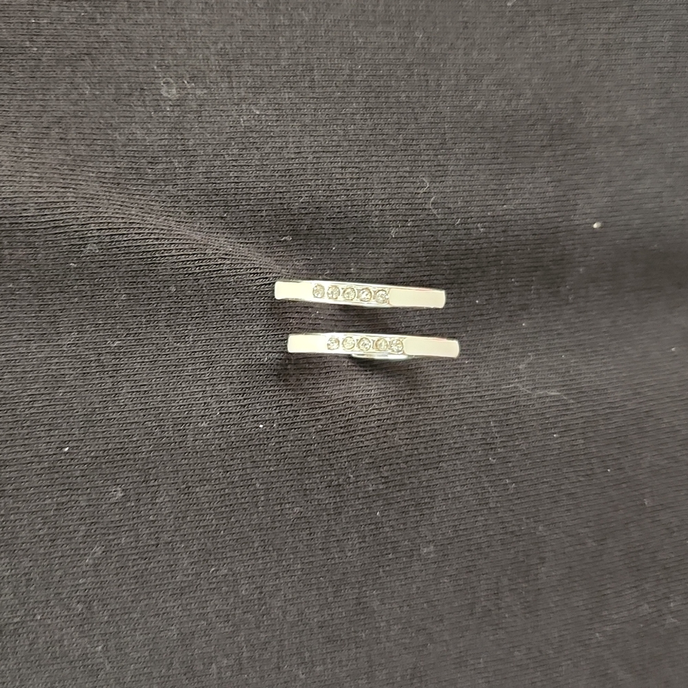 Avon Be Spontaneous Earrings